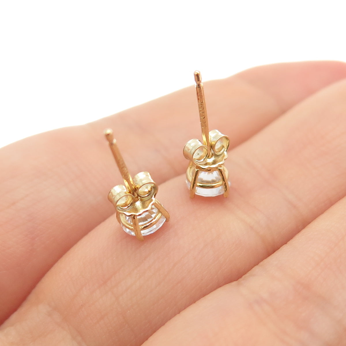 925 Sterling Silver Gold Plated Round-Cut C Z Stud Earrings