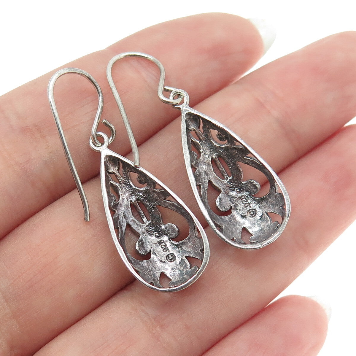 JEZLAINE 925 Sterling Silver Vintage Floral Ornate Teardrop Earrings
