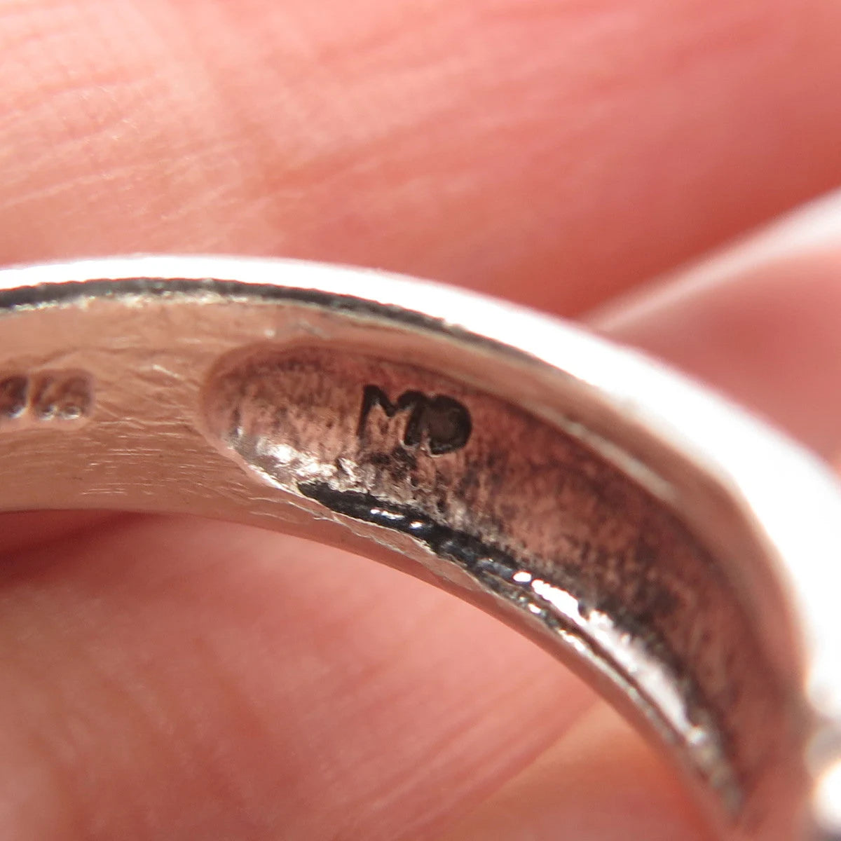 925 Sterling Silver Vintage Ribbed Bow Ring Size 7.5