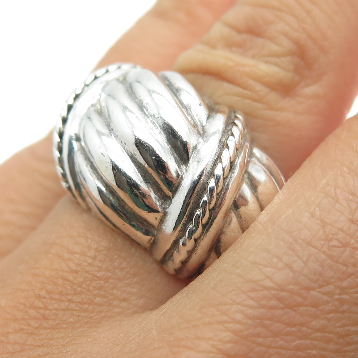 925 Sterling Silver Vintage Ribbed Domed Ring Size 6.5