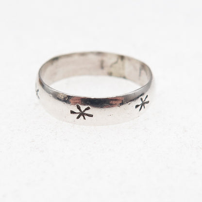925 Sterling Silver Vintage Star Oxidized Band Ring Size 5.5