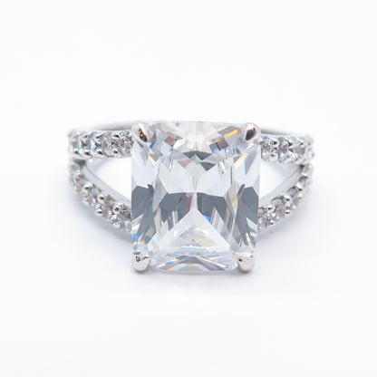 925 Sterling Silver Emerald-Cut C Z Ring Size 6.5