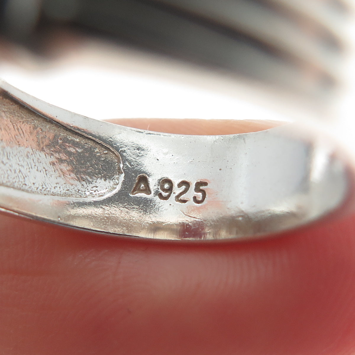 925 Sterling Silver Vintage Real Emerald-Cut Amethyst Gem Column Ring Size 7.75