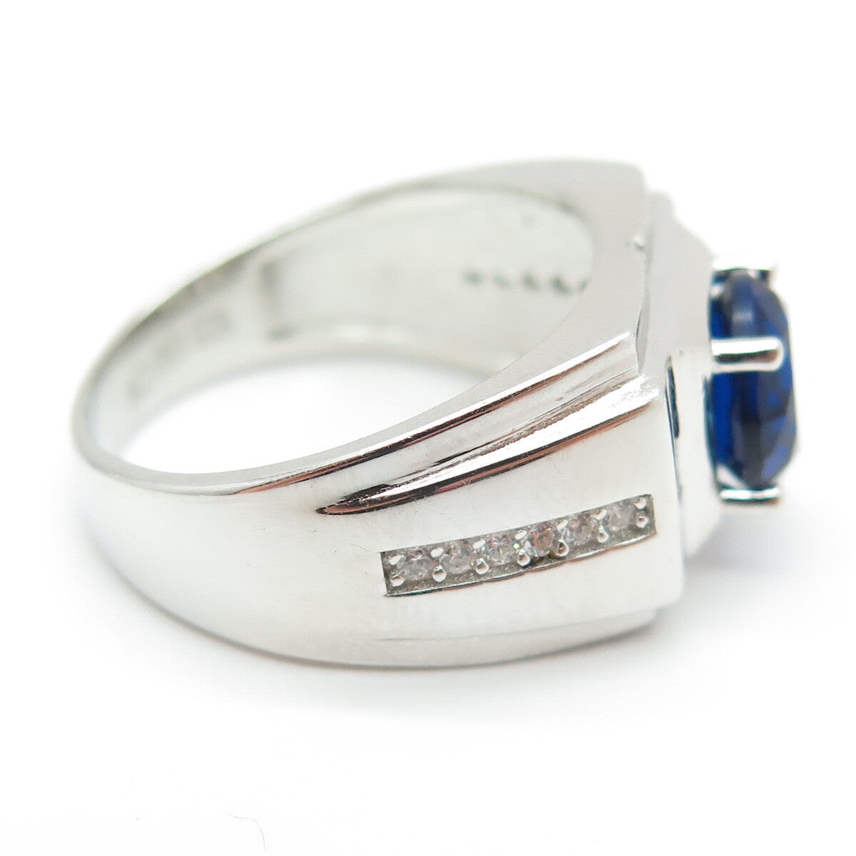 925 Sterling Silver Round-Cut Blue & White C Z Ring Size 8.25