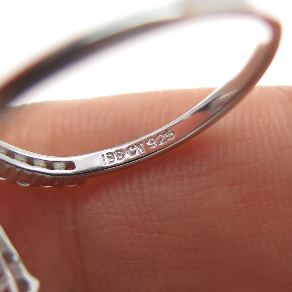 925 Sterling Silver Round-Cut C Z Wavy Ring Size 9