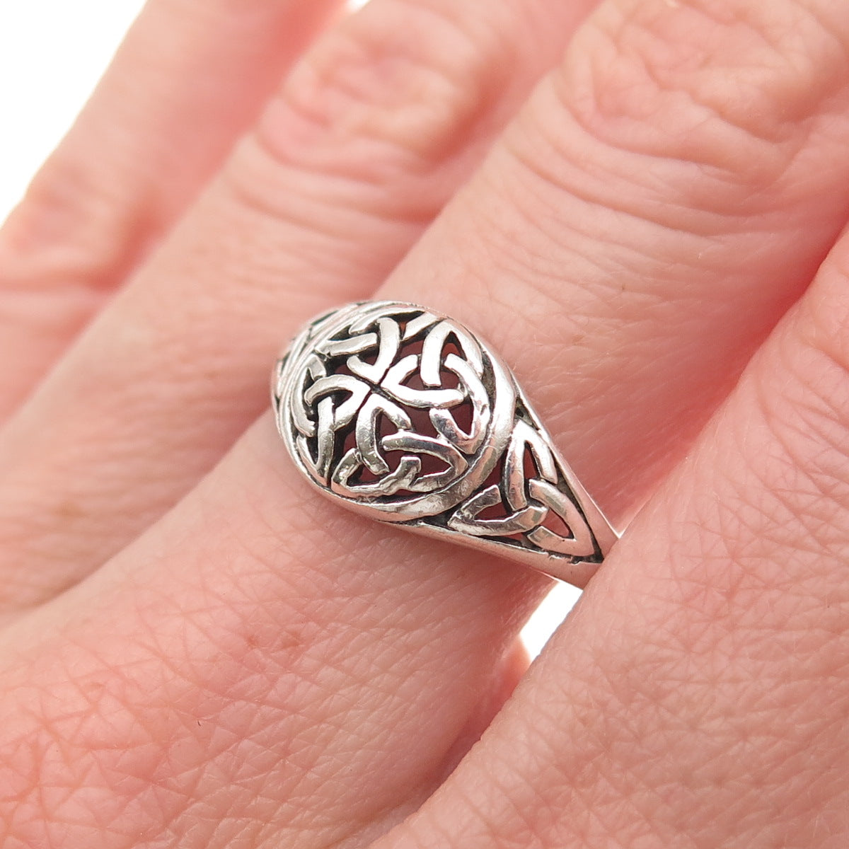 925 Sterling Silver Vintage Celtic Trinity Knot Oxidized Ring Size 10.25