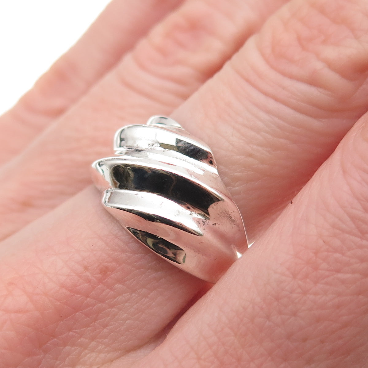 925 Sterling Silver Vintage Modernist Ribbed Ring Size 7