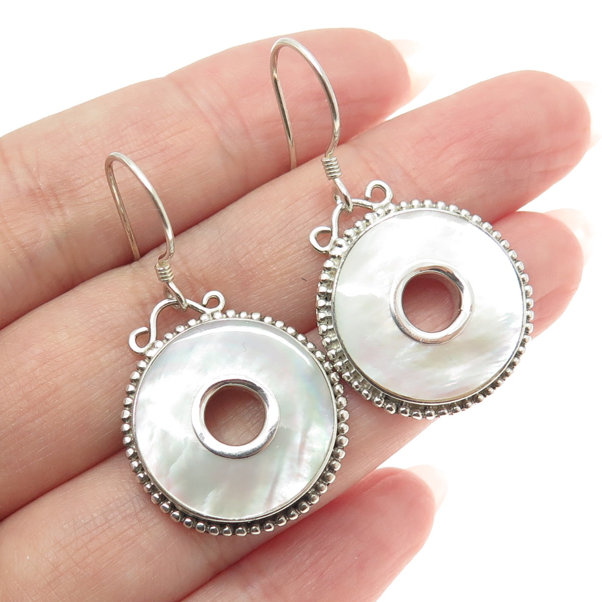 AF DESIGN 925 Sterling Silver Vintage Real MOP Granulated Disc Dangle Earrings