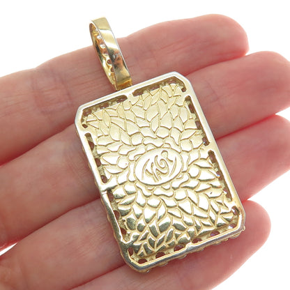 DESIGNS BY YAGI 925 Sterling Gold Plated Round-Cut Shaped C Z Sparkle Pendant