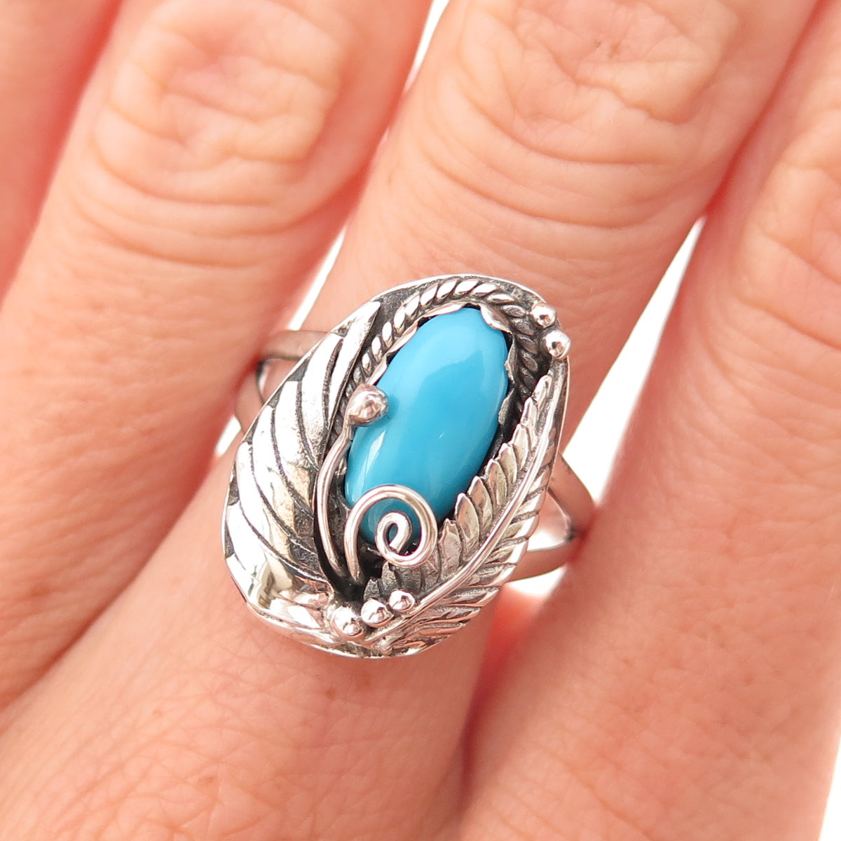 925 Sterling Vintage Real Sleeping Beauty Turquoise Feather Ring Size 8.25