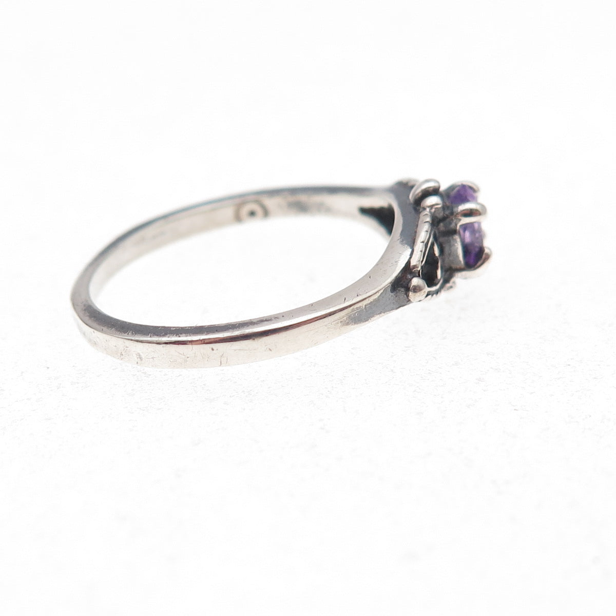 925 Sterling Silver Vintage Real Amethyst Heart Oxidized Ring Size 5.75