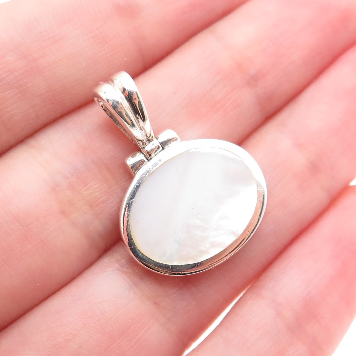 ATI ANNIKA WITT 925 Sterling Silver Vintage Real MOP Modernist Charm Pendant