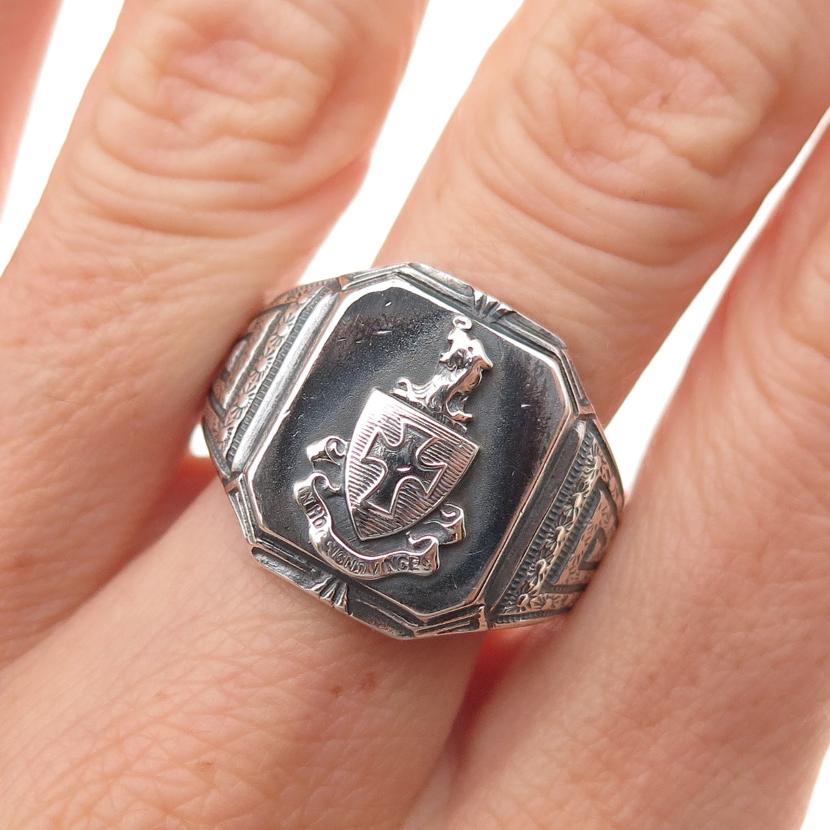Lloyd Garfield Balfour 925 Sterling Vintage Knights Templar Cross Ring Size 9
