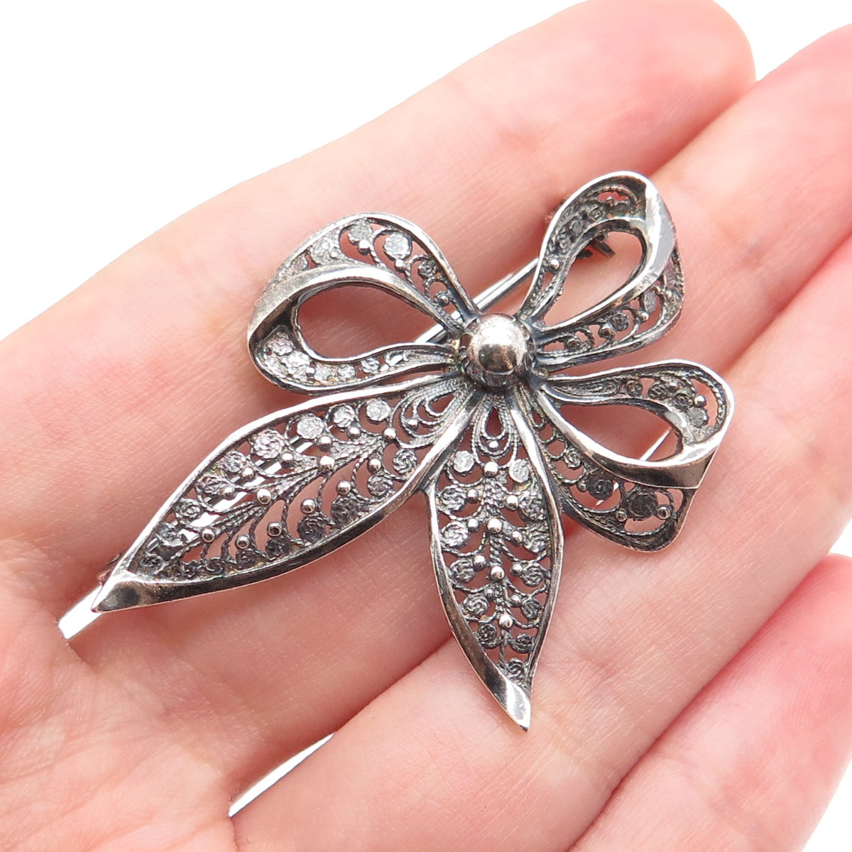 935 Silver Vintage Filigree Ribbon Bow Oxidized Pin Brooch