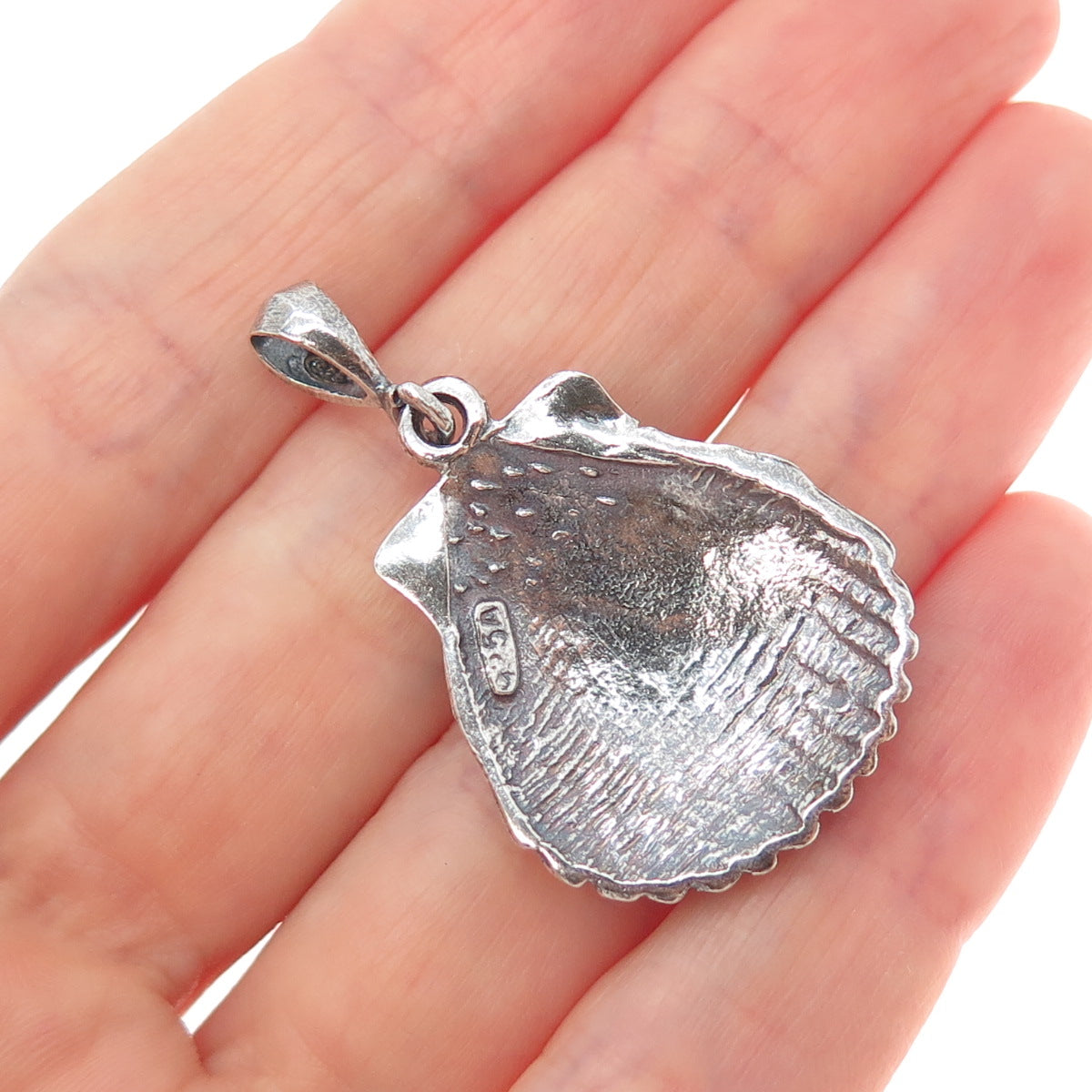 925 Sterling Silver Vintage Seashell Oxidized Charm Pendant