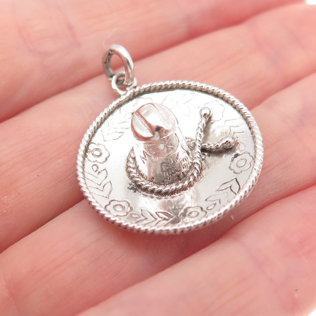925 Sterling Silver Vintage Mexico Sombrero Hat Oxidized 3D Charm Pendant