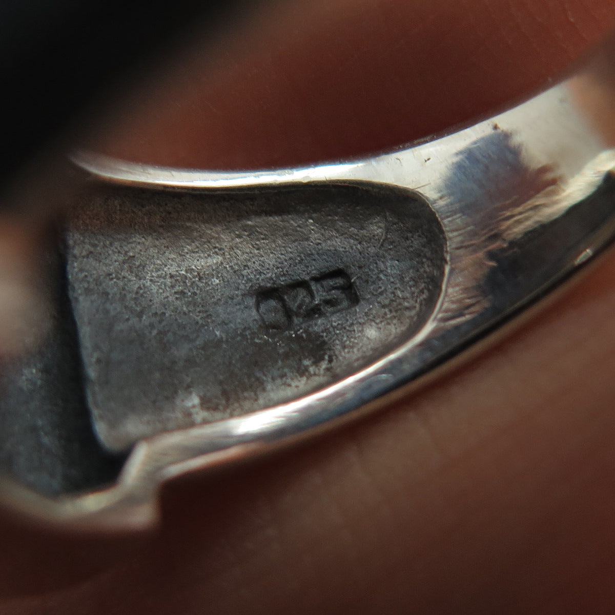 925 Sterling Silver Vintage Real MOP Granulated Oxidized Ring Size 7.75