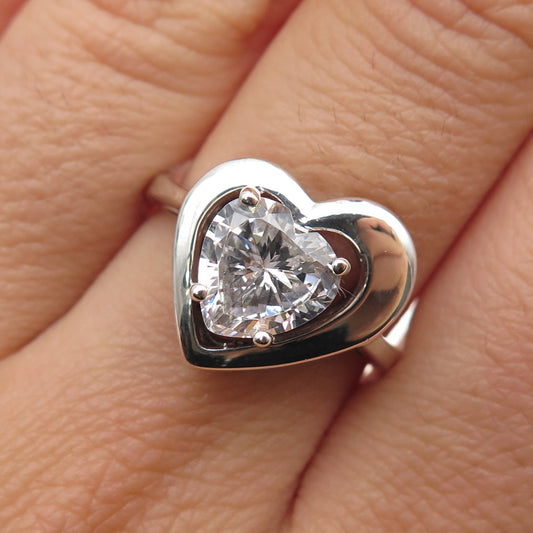 925 Sterling Silver Vintage C Z Modernist Heart Ring Size 7.25