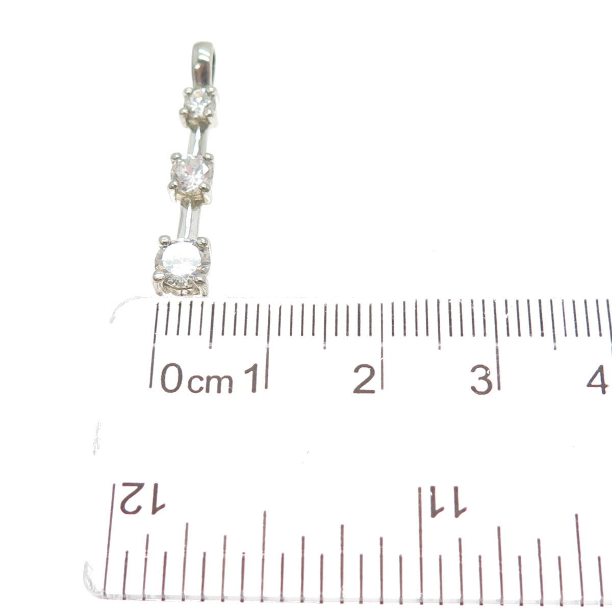 925 Sterling Silver Graduated Round-Cut C Z Bar Pendant