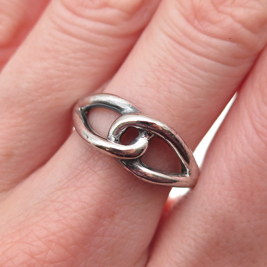 925 Sterling Silver Vintage Modernist Interlocked Oxidized Ring Size 8