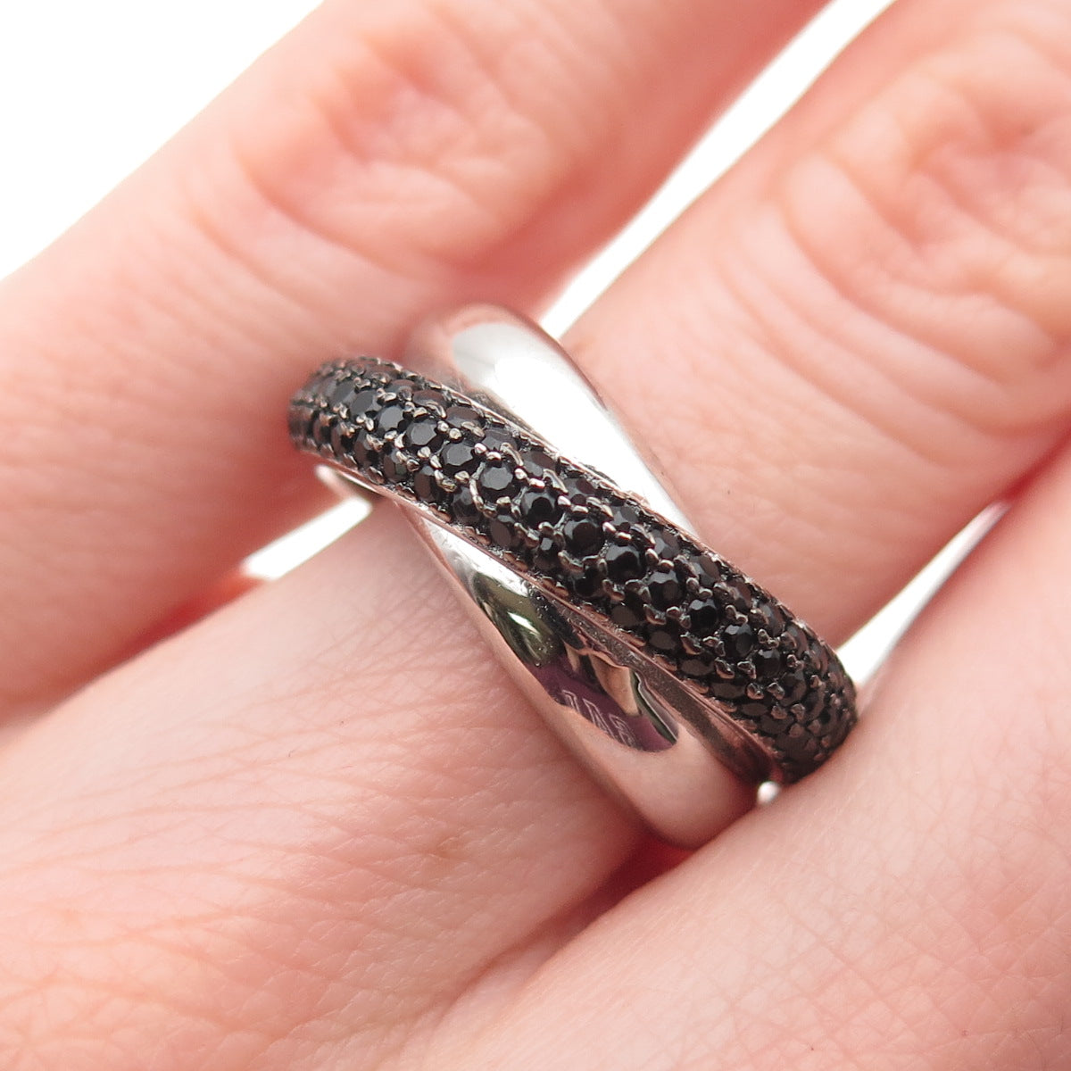 925 Sterling Silver Real Round-Cut Black Spinel Crossover Ring Size 6.25