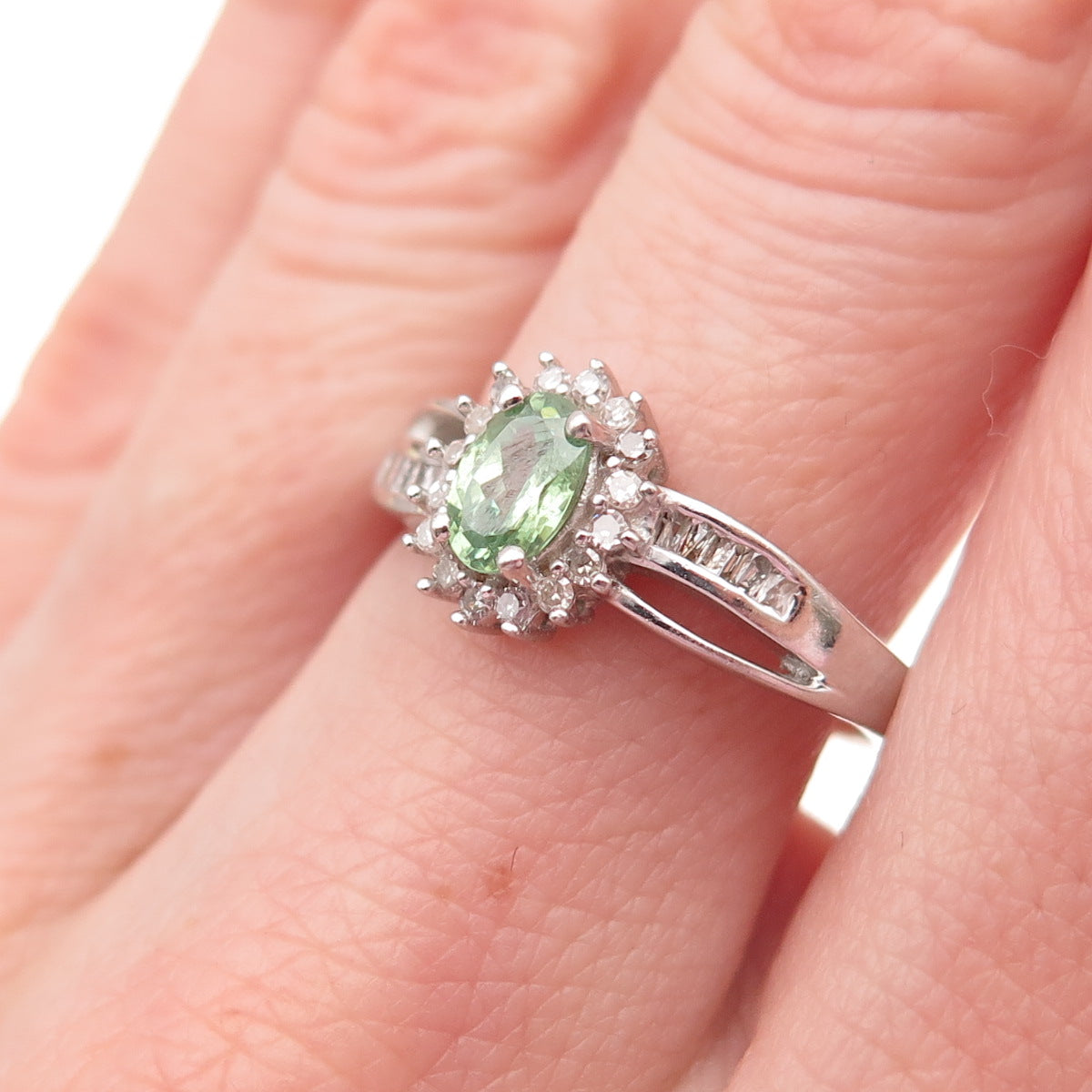 D'Joy 925 Sterling Silver Real Diamond & Green Tourmaline Ring Size 7