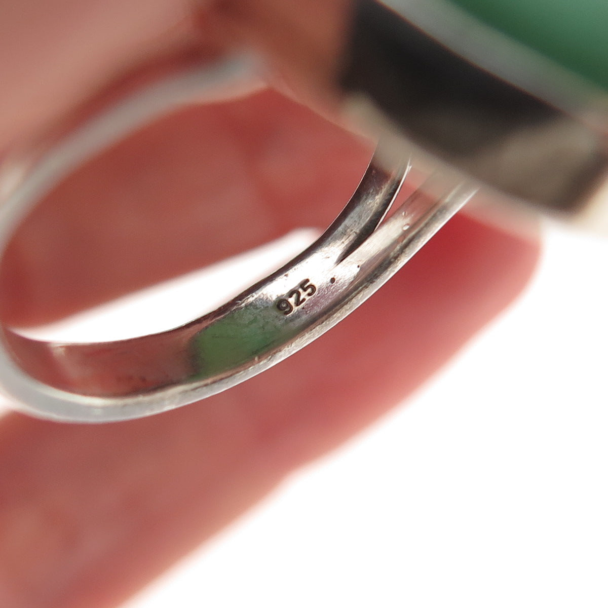 925 Sterling Silver Vintage Real Cabochon Chrysoprase Oxidized Ring Size 8.25