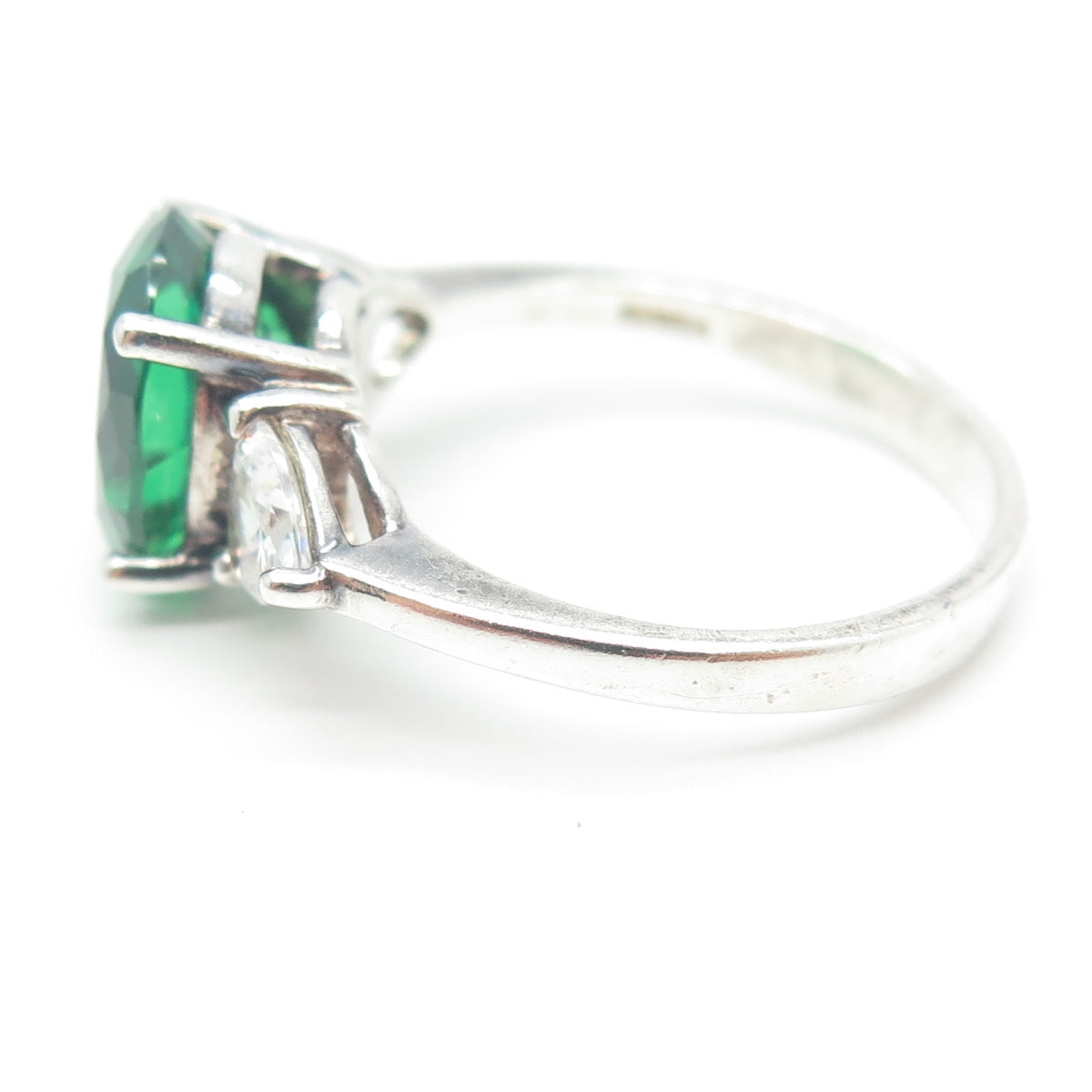 925 Sterling Silver Oval & Heart-Cut Green White C Z Ring Size 8.75