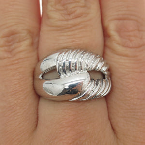 925 Sterling Silver Vintage Ribbed Interlocked Ring Size 8.25