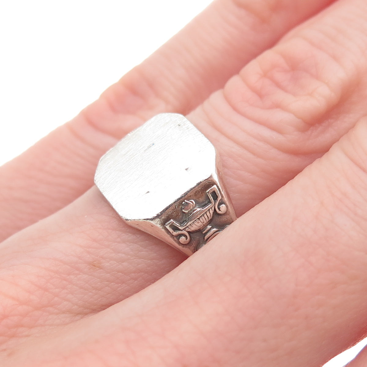 Metal Arts 925 Sterling Silver Antique Art Deco Oxidized Signet Ring Size 6