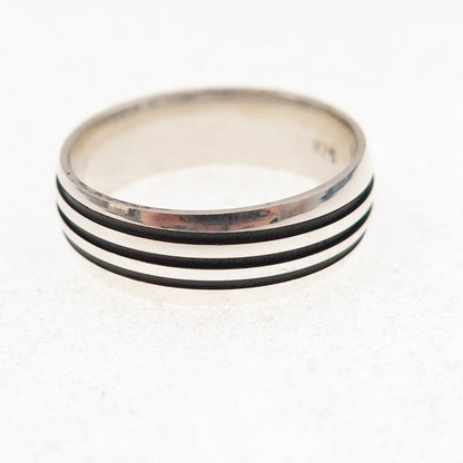 925 Sterling Silver Vintage Lined Oxidized Band Ring Size 10.25