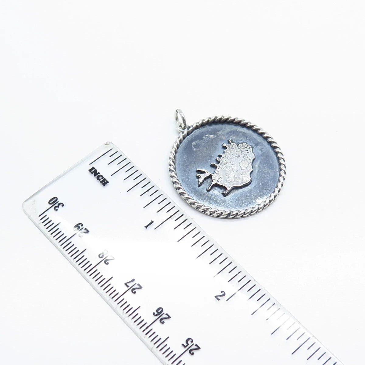 830S Silver Vintage Mainland Charm Pendant