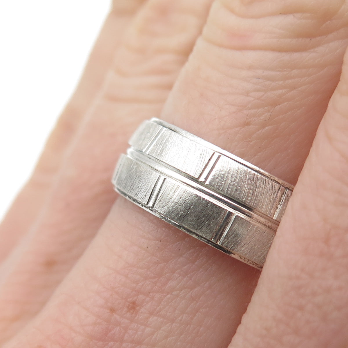 925 Sterling Silver Vintage Textured Band Ring Size 7.5