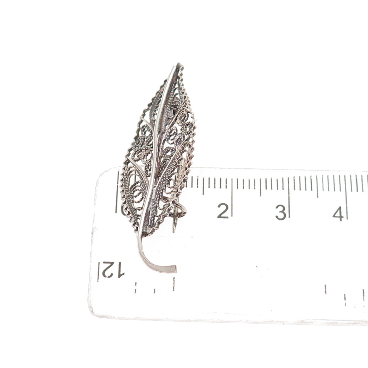 925 Sterling Silver Vintage Floral Leaf Filigree Oxidized Pin Brooch