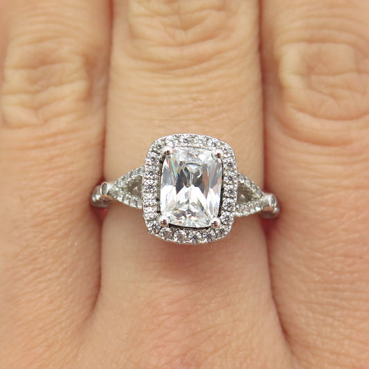 925 Sterling Silver Radiant & Round-Cut Shaped C Z Ring Size 7.25