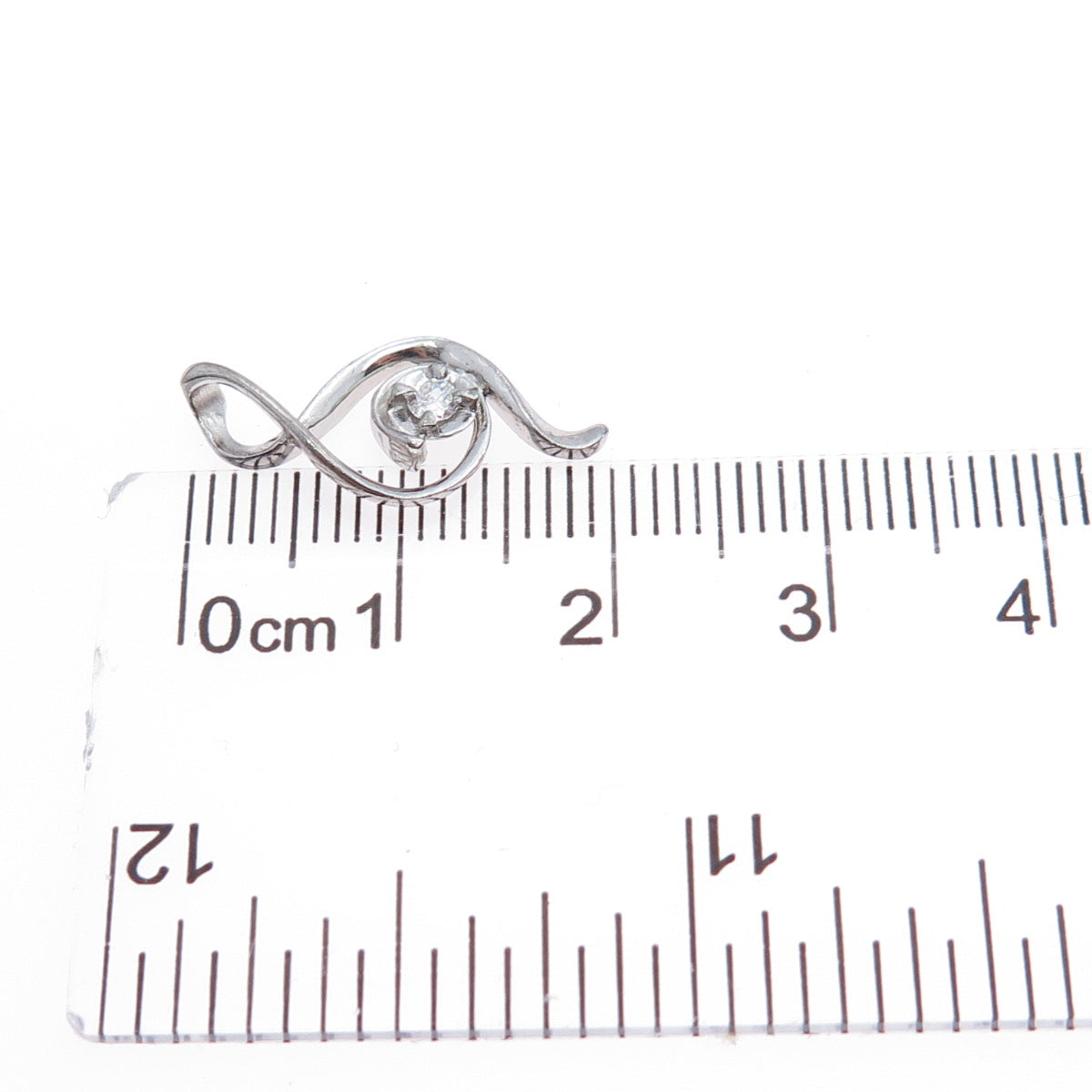 925 Sterling Silver Round-Cut C Z Treble Clef Minimalist Charm Pendant
