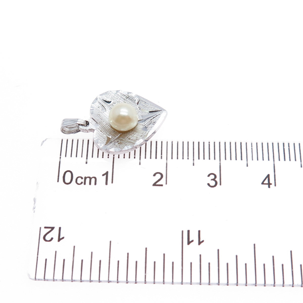 THEDA 925 Sterling Silver Vintage Real Pearl Heart Minimalist Charm Pendant