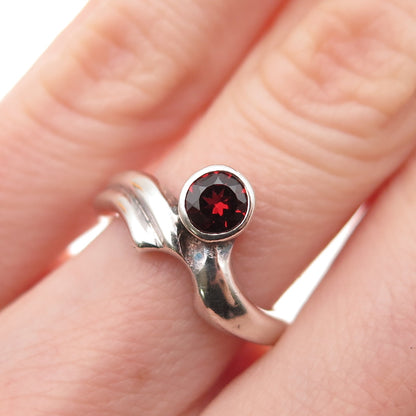 BOMA 925 Sterling Silver Vintage Real Red Garnet Modernist Ring Size 5.25