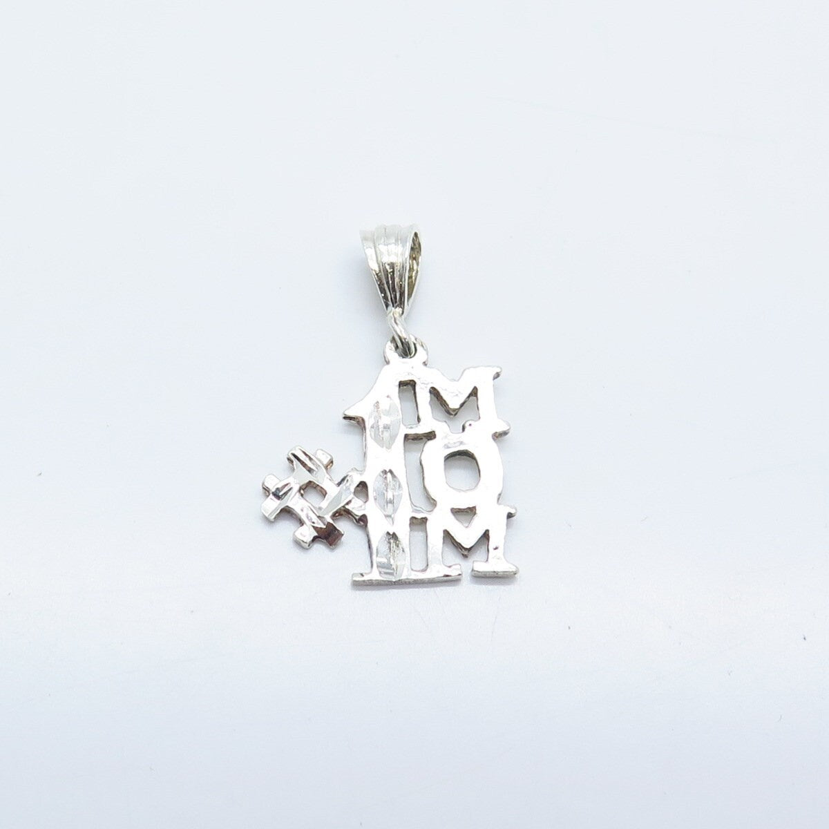 925 Sterling Silver Vintage "MOM #1" Charm Pendant
