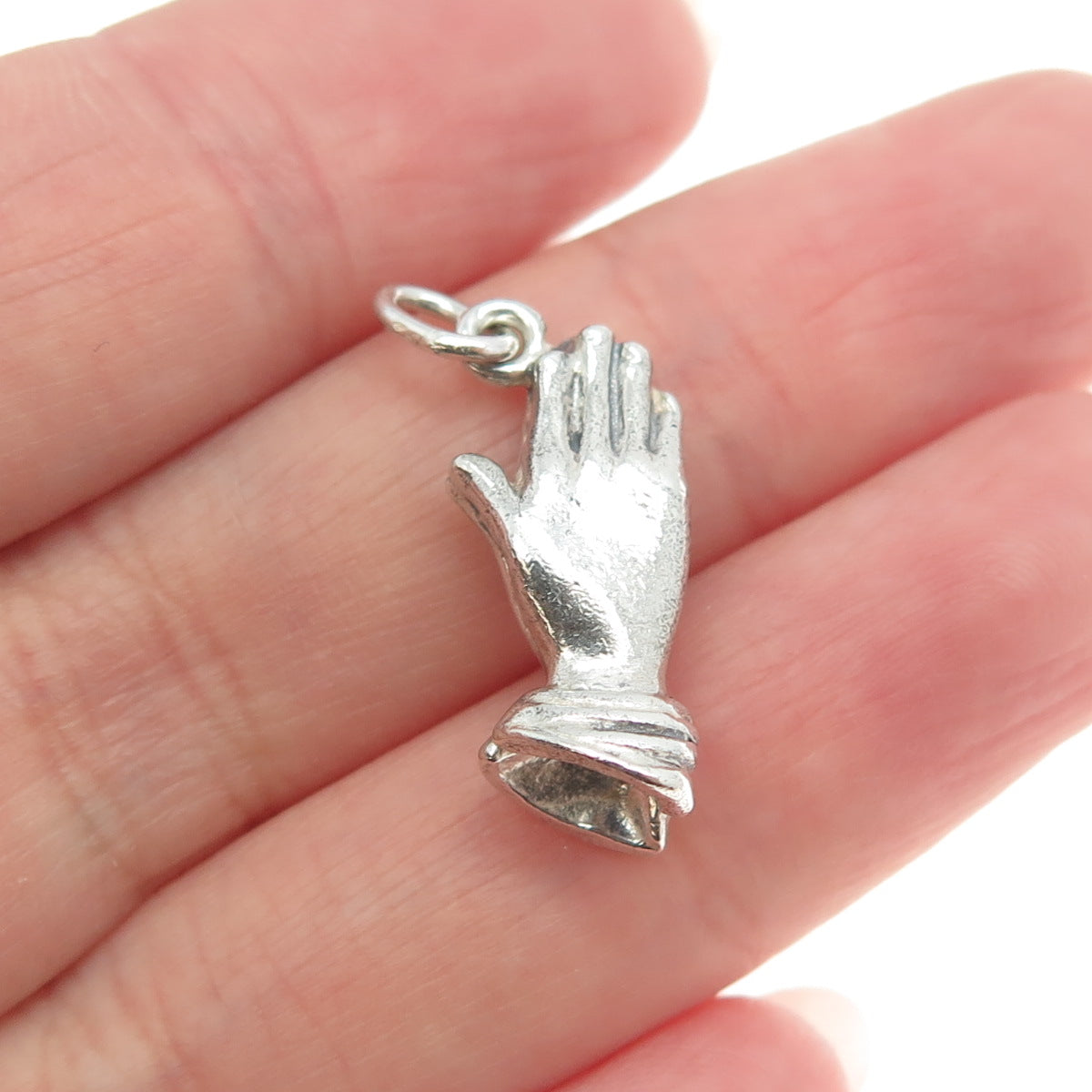 925 Sterling Silver Vintage Hands In Prayer 3D Charm Pendant