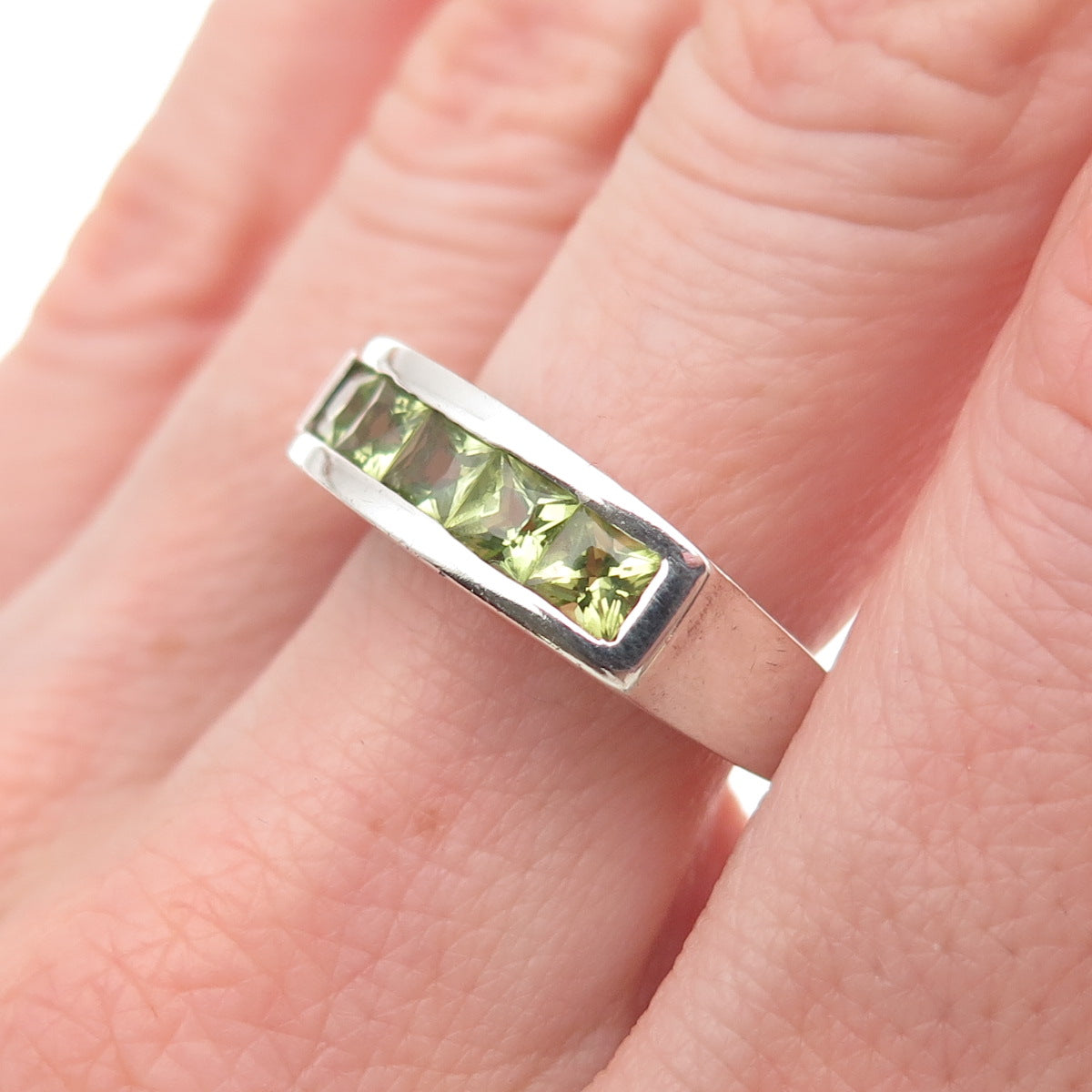 925 Sterling Silver Vintage Real Princess-Cut Peridot Ring Size 9