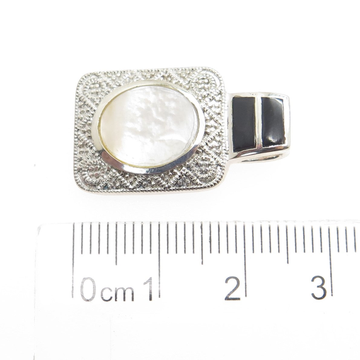 925 Sterling Silver Real Mother-of-Pearl & Black Onyx Gemstone Pendant