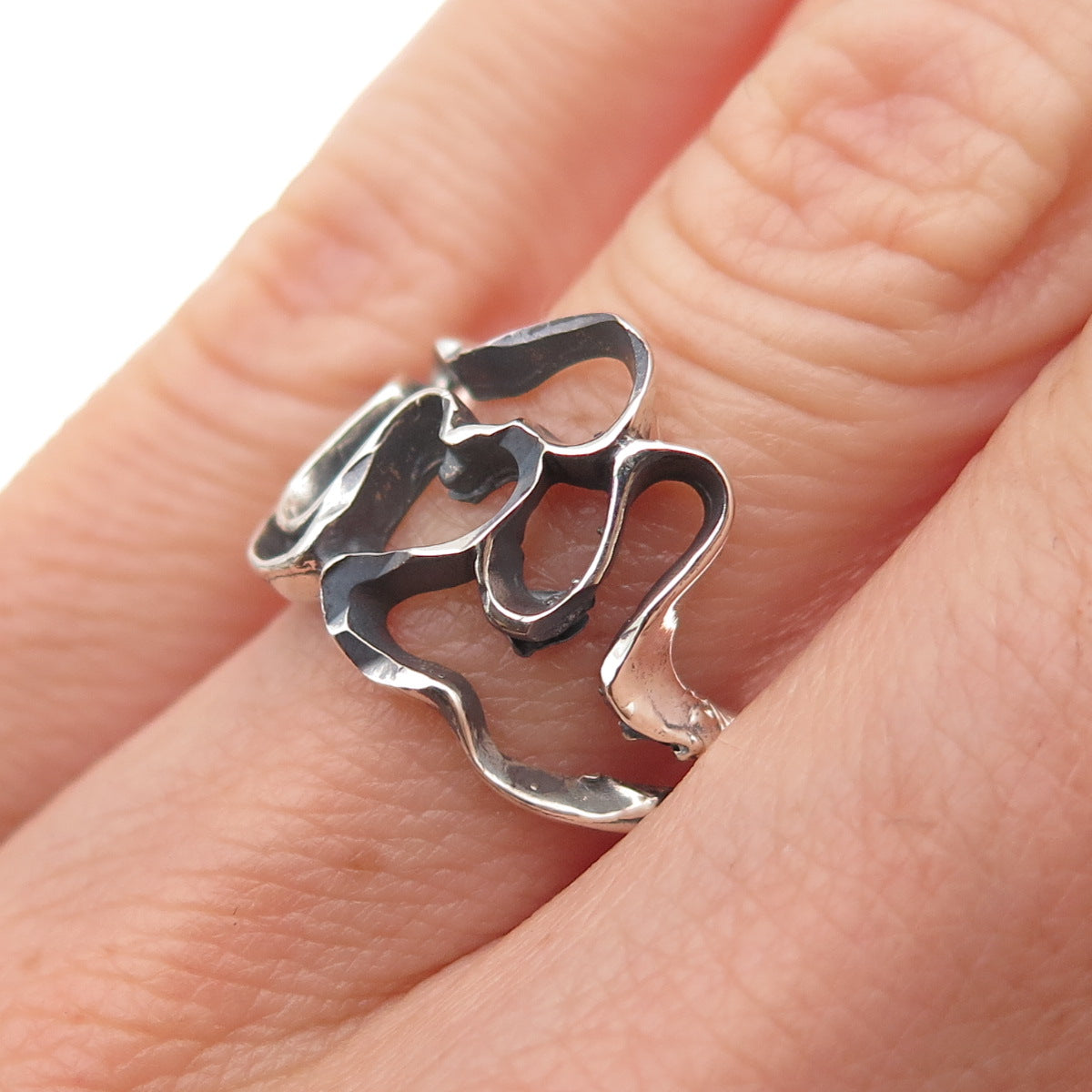 925 Sterling Silver Vintage Modernist Heart Oxidized Ring Size 6.25