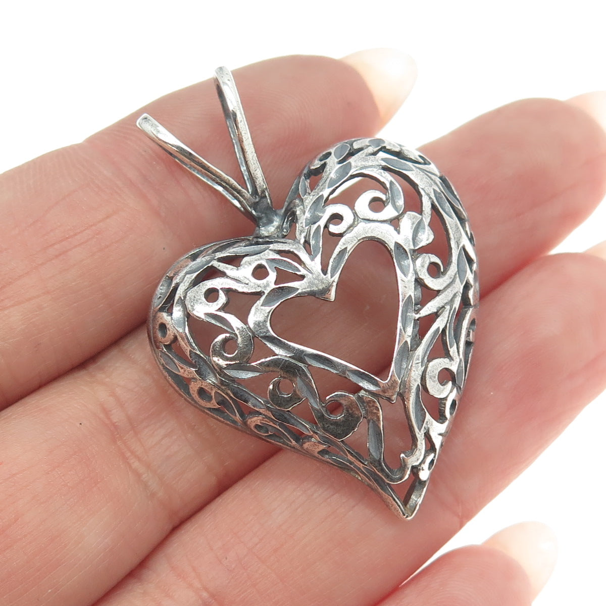 MORNING SUN 925 Sterling Silver Vintage Ornate Heart Pendant