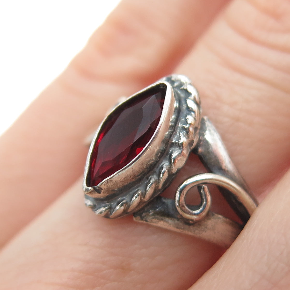 925 Sterling Silver Vintage Real Rhodonite Swirl Oxidized Ring Size 6.25