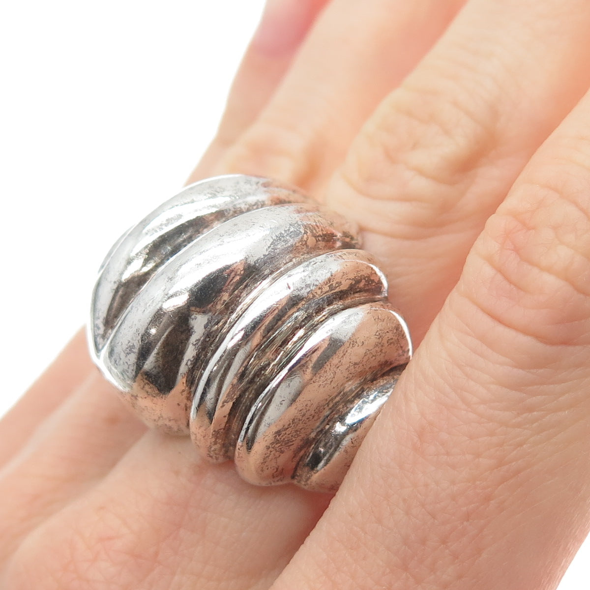 925 Sterling Silver Vintage Modernist Ribbed Dome Oxidized Ring Size 8.5