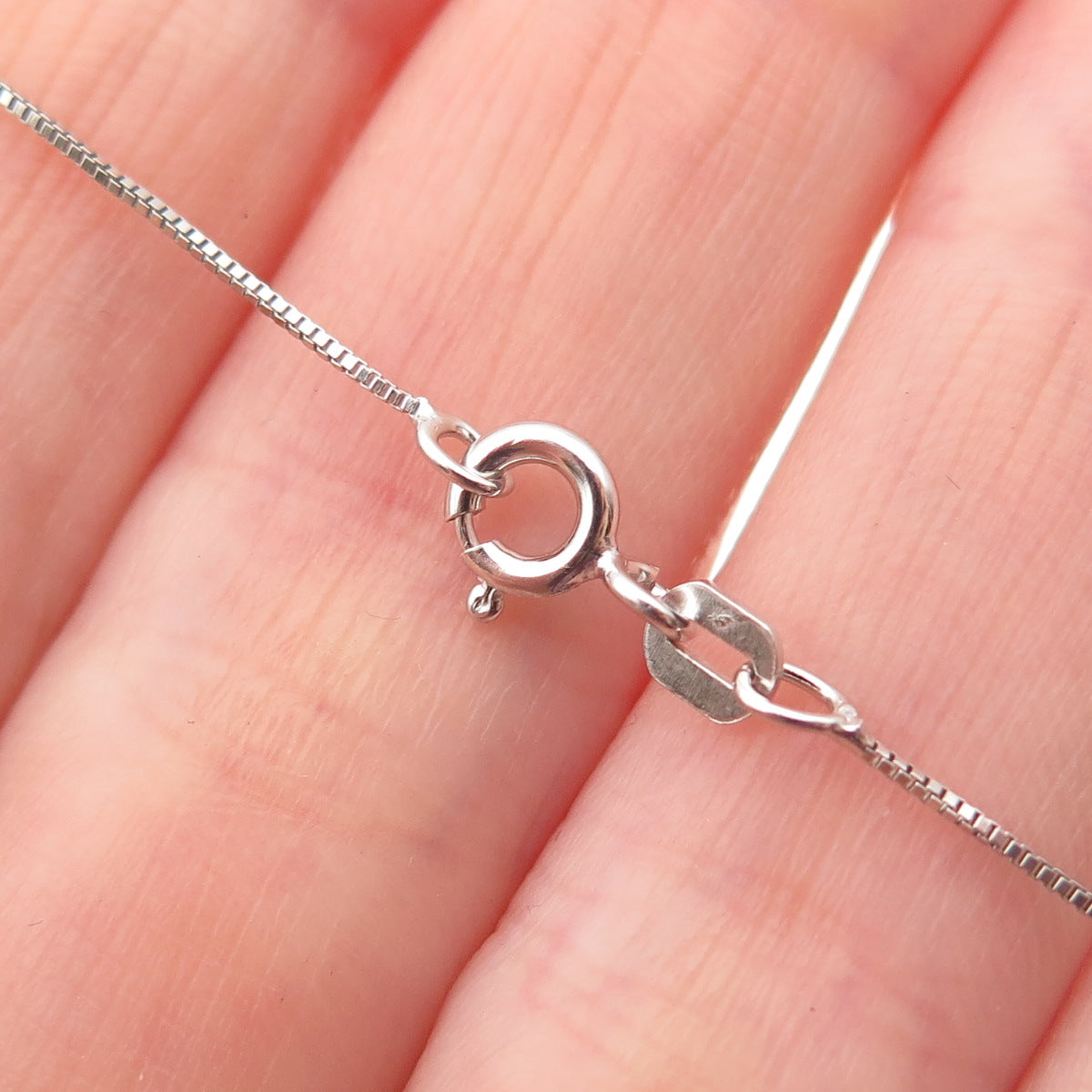 925 Sterling Silver Round-Cut C Z Letter B Initial Box Chain Necklace 18"