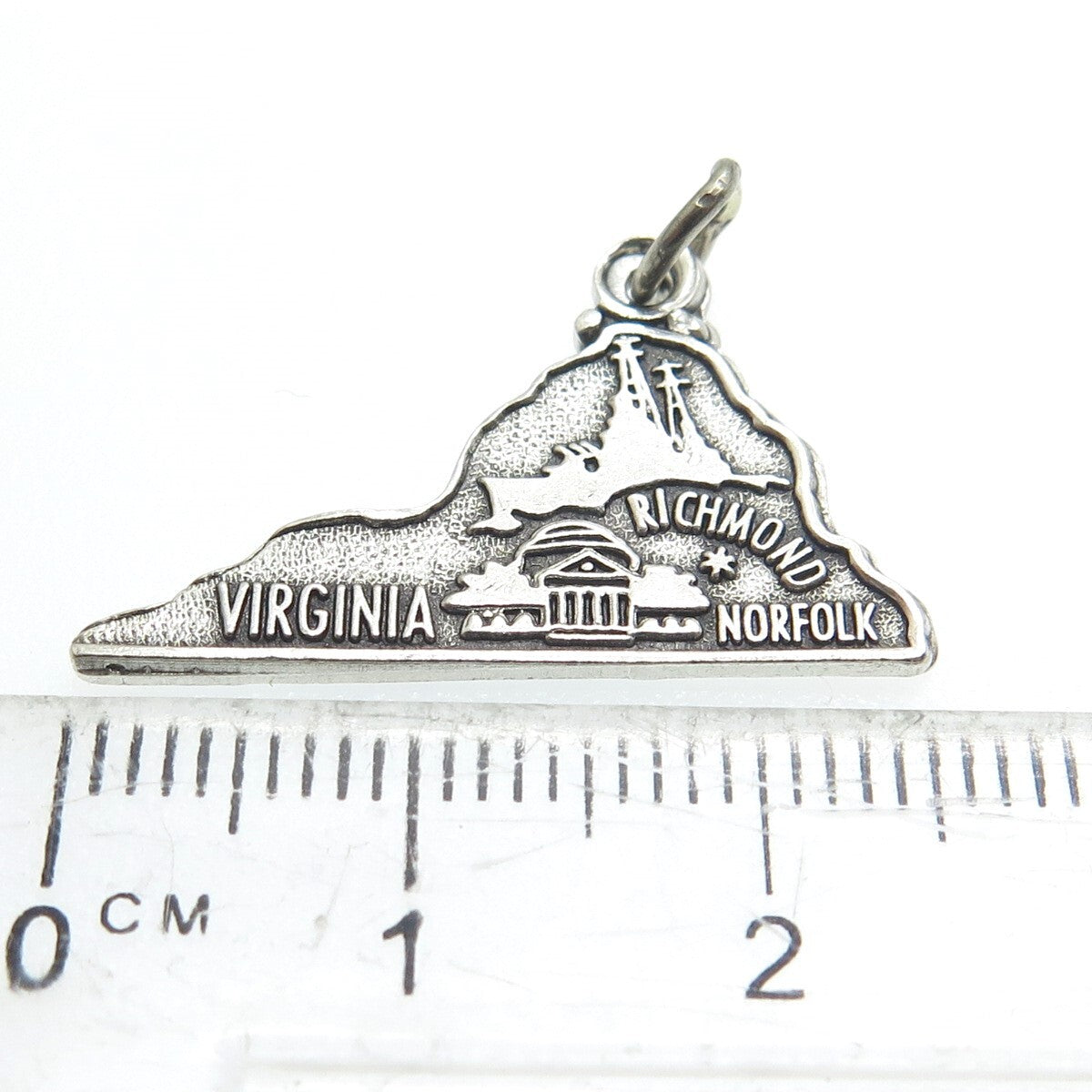 MAISELS INDIAN TRADING 925 Sterling Silver Vintage Virginia State Map Pendant