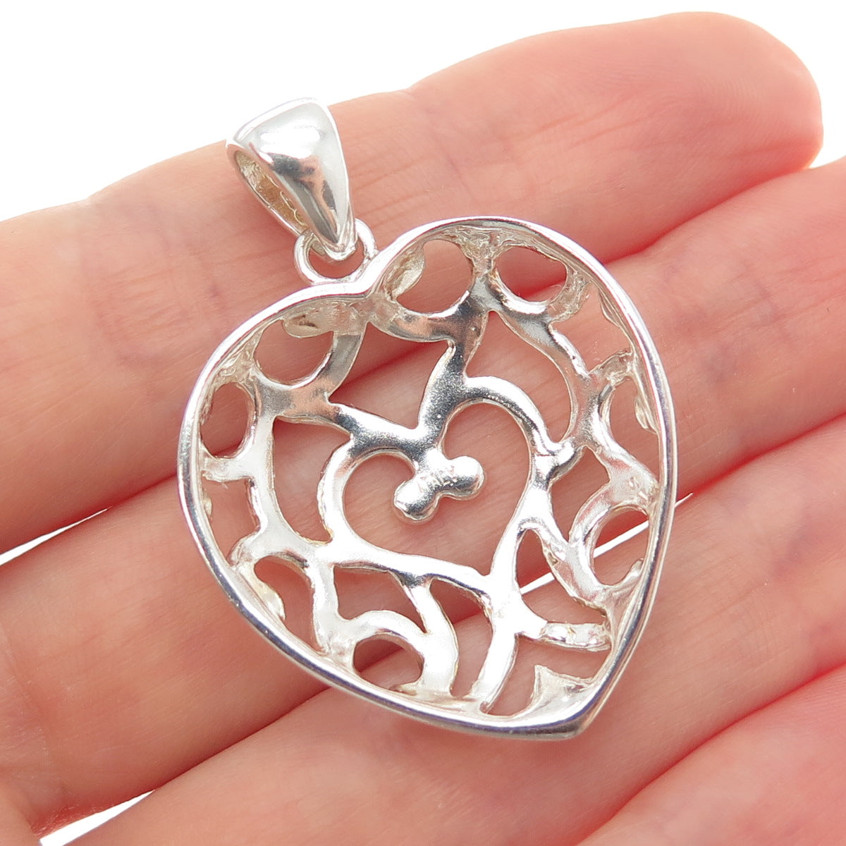 925 Sterling Silver Vintage Italy Ornate Heart Charm Pendant