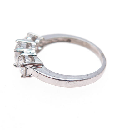 925 Sterling Silver Round-Cut C Z Engagement Ring Size 7.25